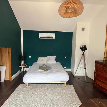 Hébergement de vacances Magnifique Maison Dans Un Hameau De Montagne Riverenert