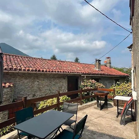 Magnifique Maison Dans Un Hameau De Montagne Riverenert